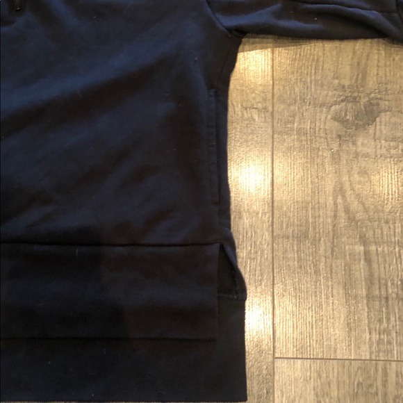 Nike Sweater - Picture 2 of 4